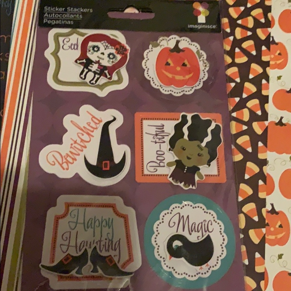 Halloween scrapbook set - Picture 3 of 7